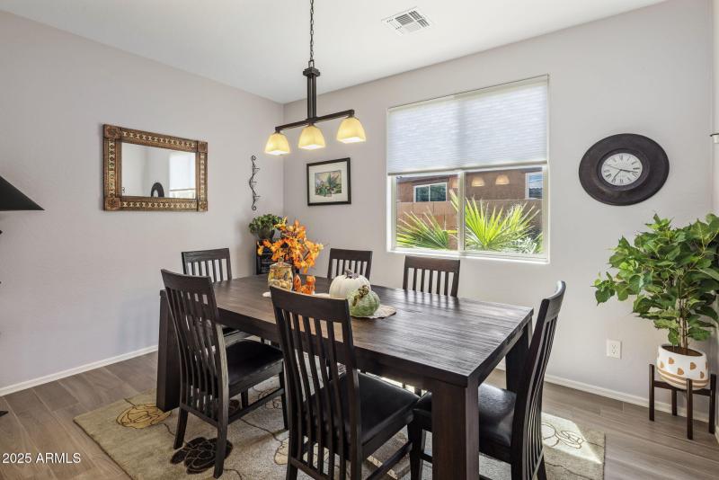 Flex Space / Office / Formal Dining