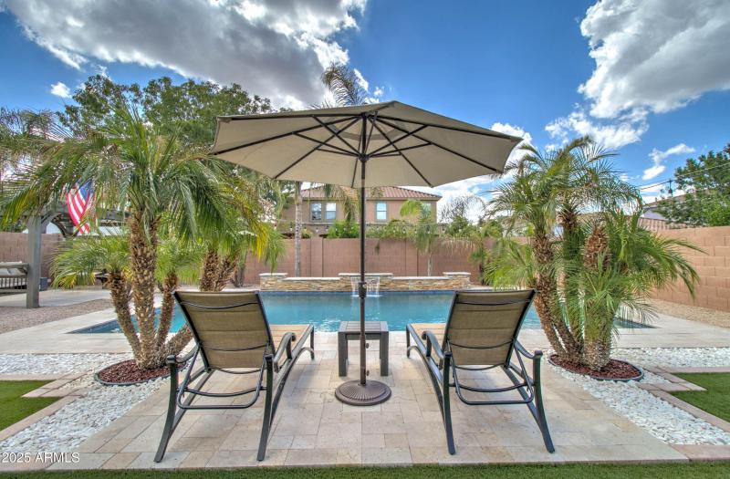 Pool Sun Deck