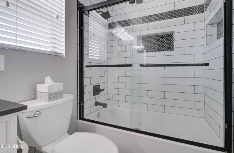 2nd Bathroom