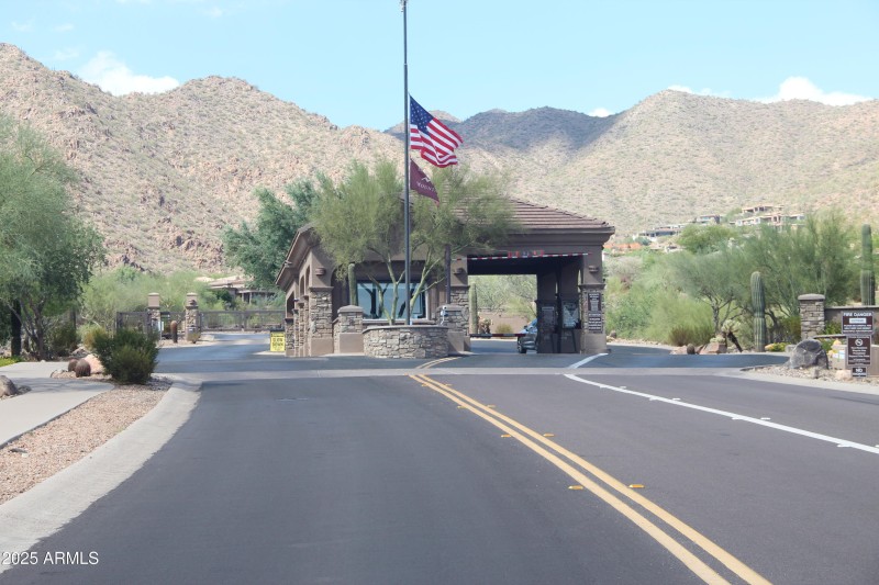 Scottsdale Mtn Guard Gate