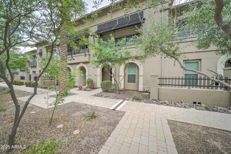 6565 E. Thomas Road #1079-1