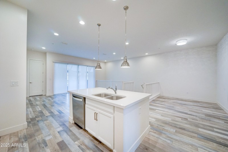 6565 E. Thomas Road #1079-11