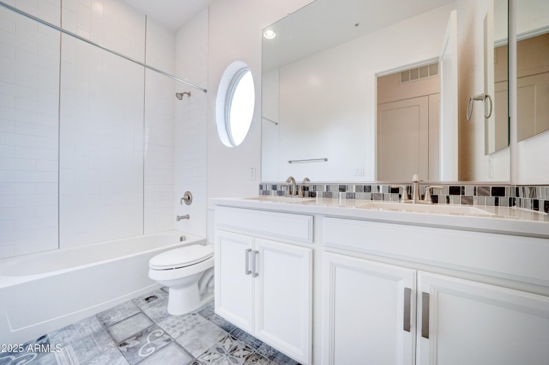 6565 E. Thomas Road #1079-22