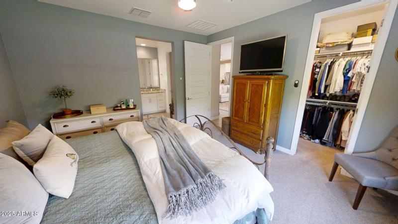 19-master-bedroom 2