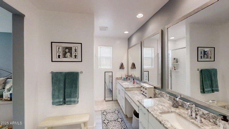 20-master-bath 1