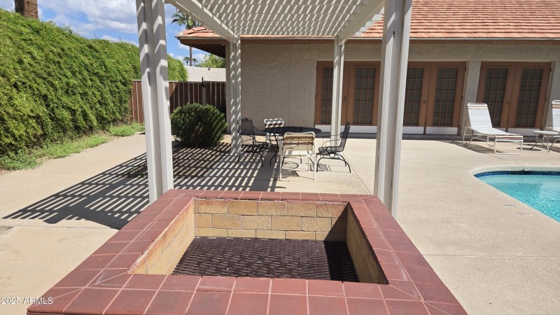 Clubhouse Firepit