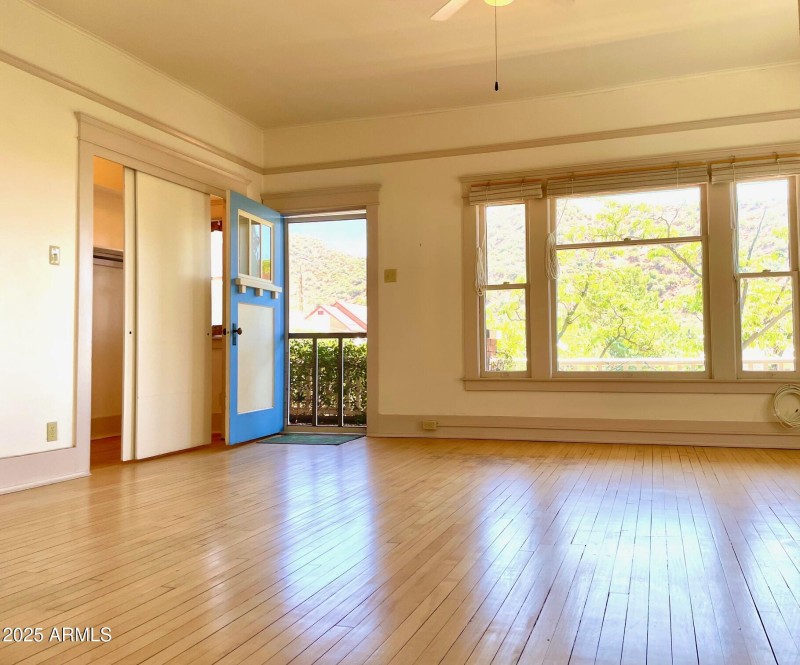 Apt A - upstairs