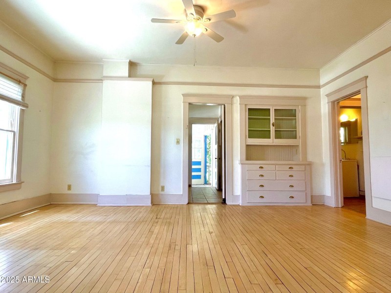 Apt A - upstairs