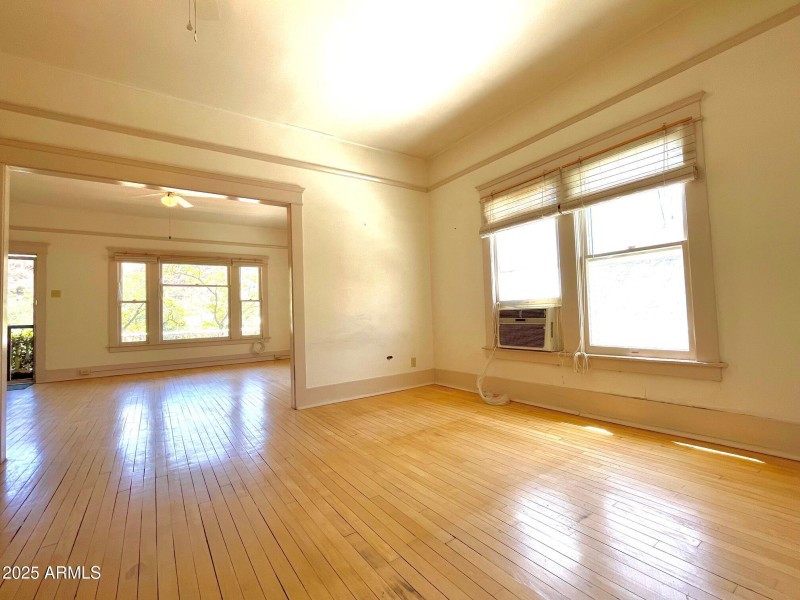 Apt A - upstairs
