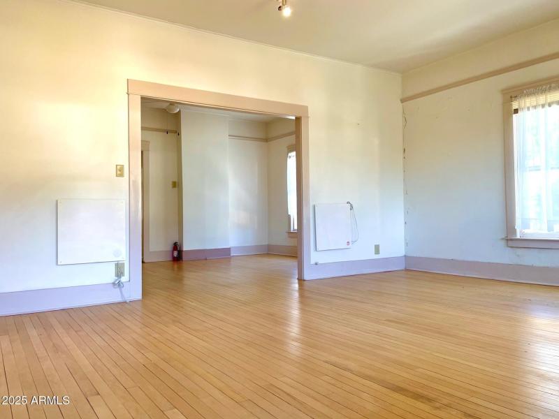 Apt D - upstairs