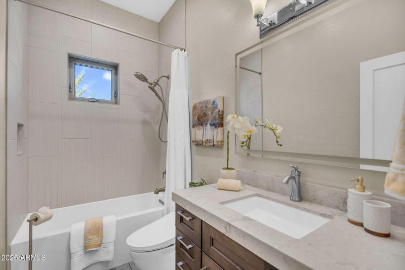 29-web-or-mls-3805 N Baron Ln-30