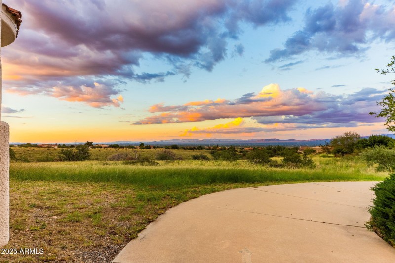 13-web-or-mls-9566 S Swiss Ct-14