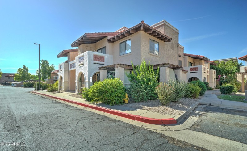 5757 W. Eugie Avenue #2032-3