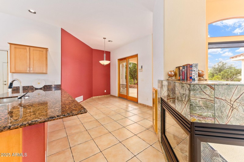 25-web-or-mls-9566 S Swiss Ct-26