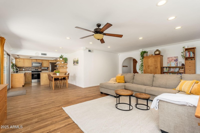 6017 E Acoma Dr, 09-10 - 05
