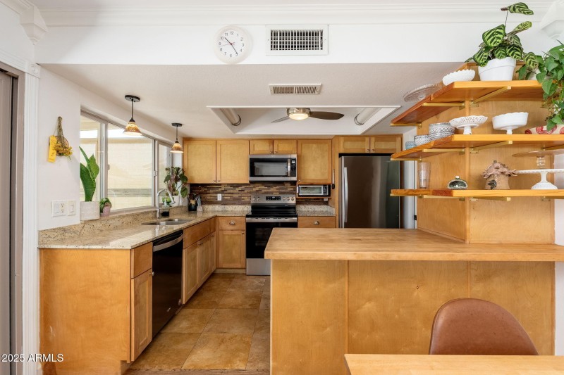 6017 E Acoma Dr, 09-10 - 08