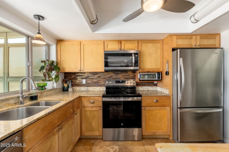 6017 E Acoma Dr, 09-10 - 10