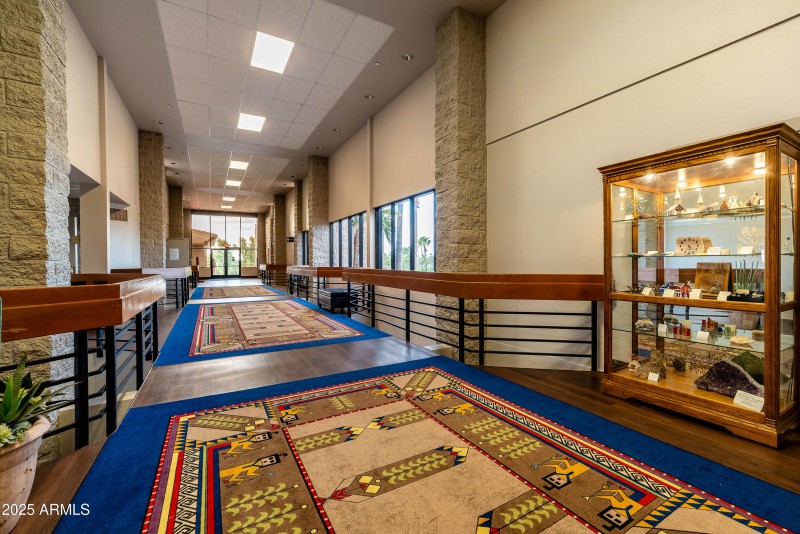 32.0 Upstairs Hall