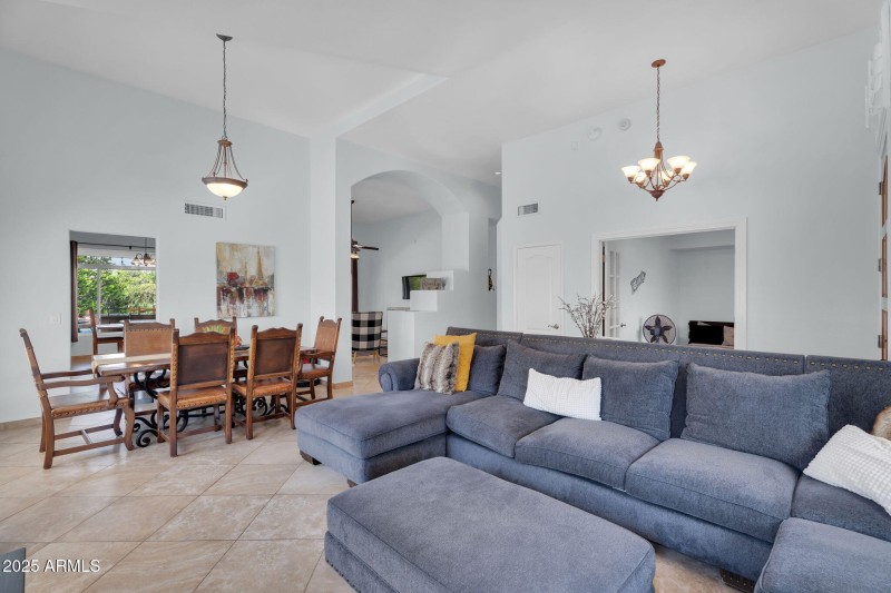 10-web-or-mls-DSC08223