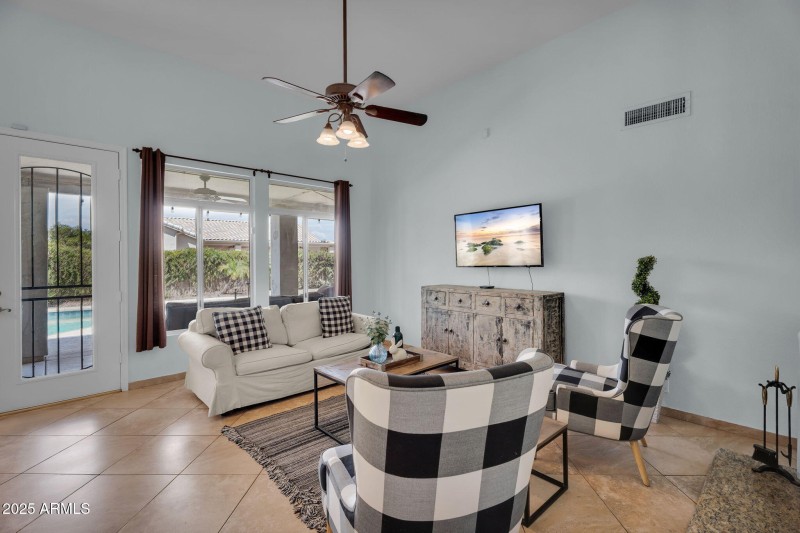 11-web-or-mls-DSC08228