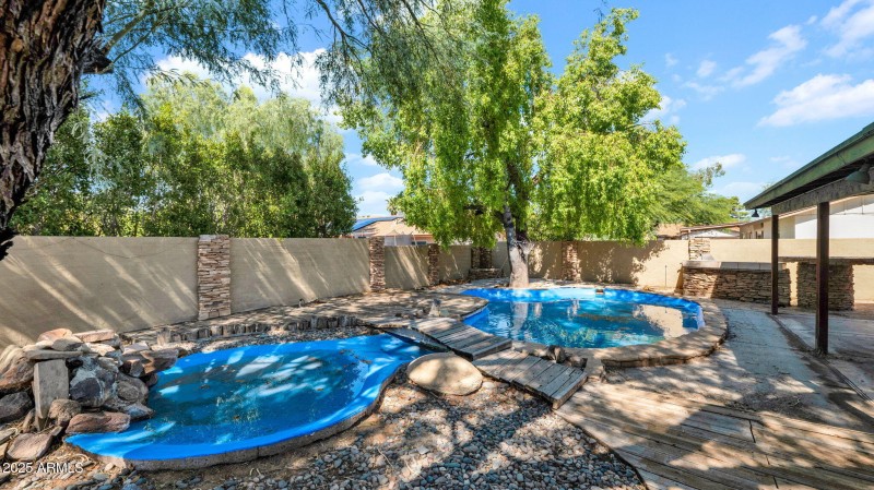 30-web-or-mls-P1164471