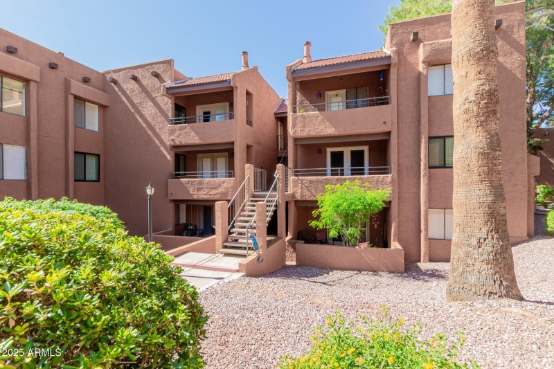 28 Paradise Village
