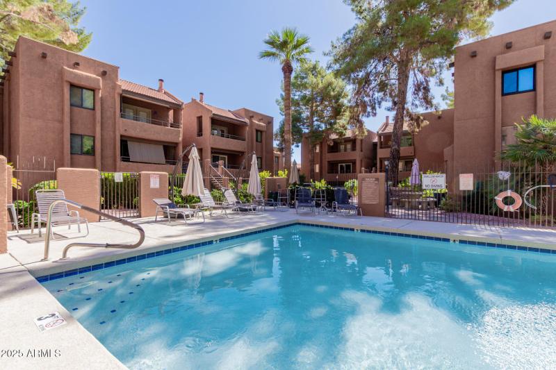 34 Paradise Village