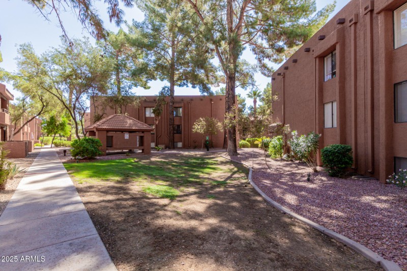 44 Paradise Village