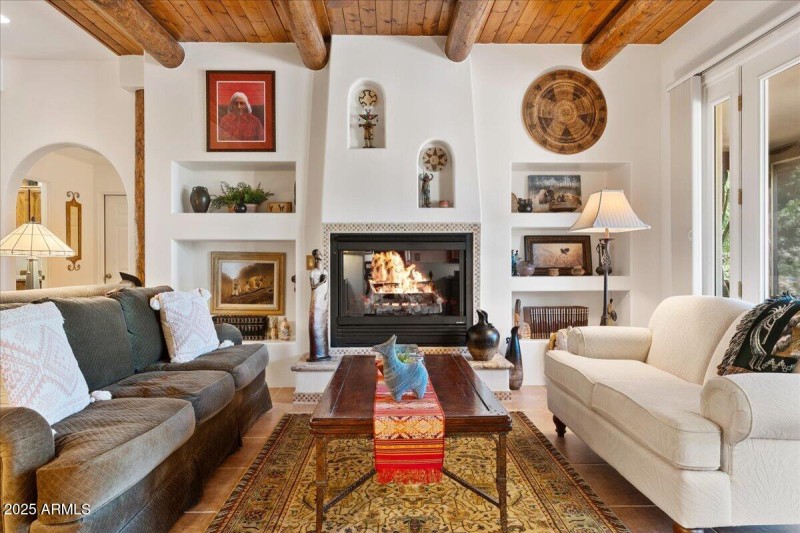 10-Family Room