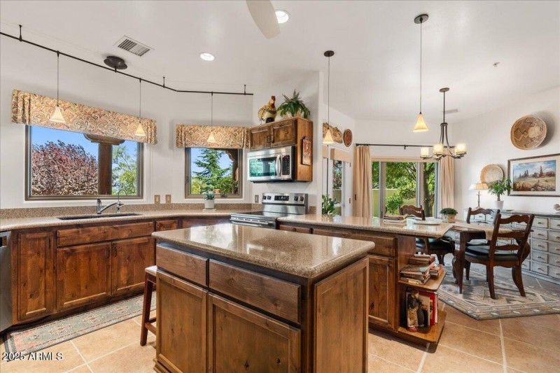 12-Kitchen