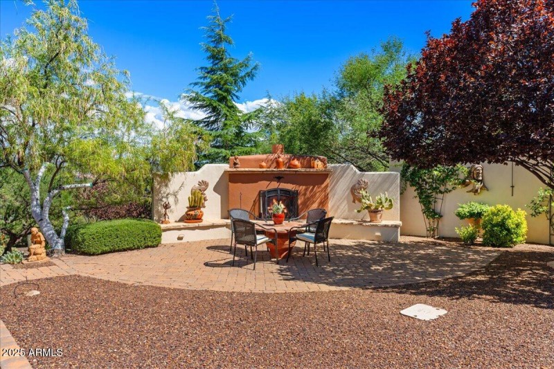 27-Fireplace Patio