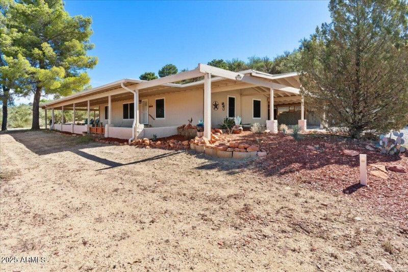 04-Front Yard