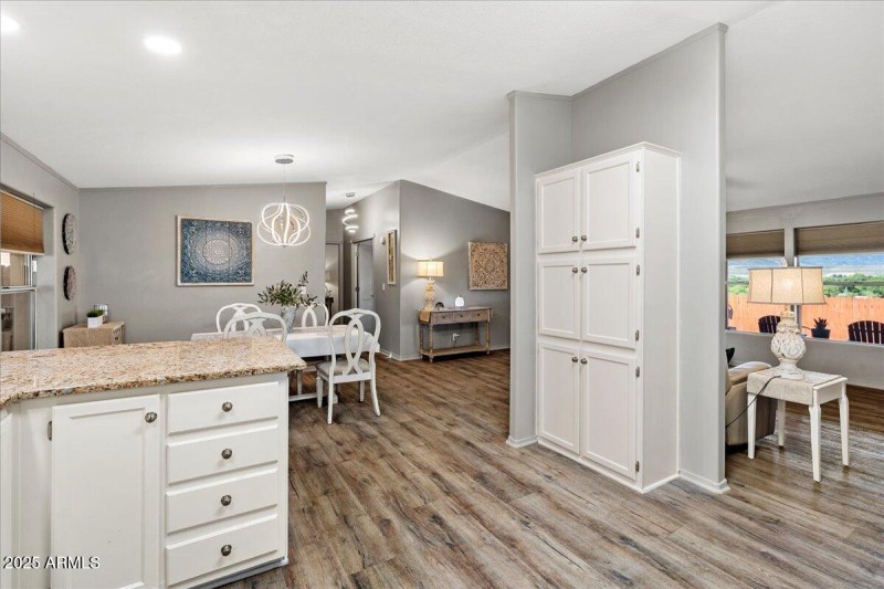 20-Kitchen