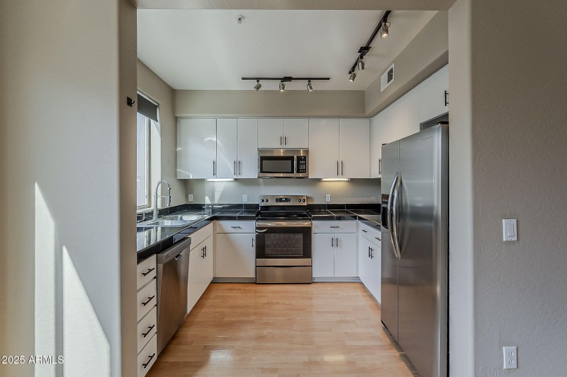 9-web-or-mls-Portland-9