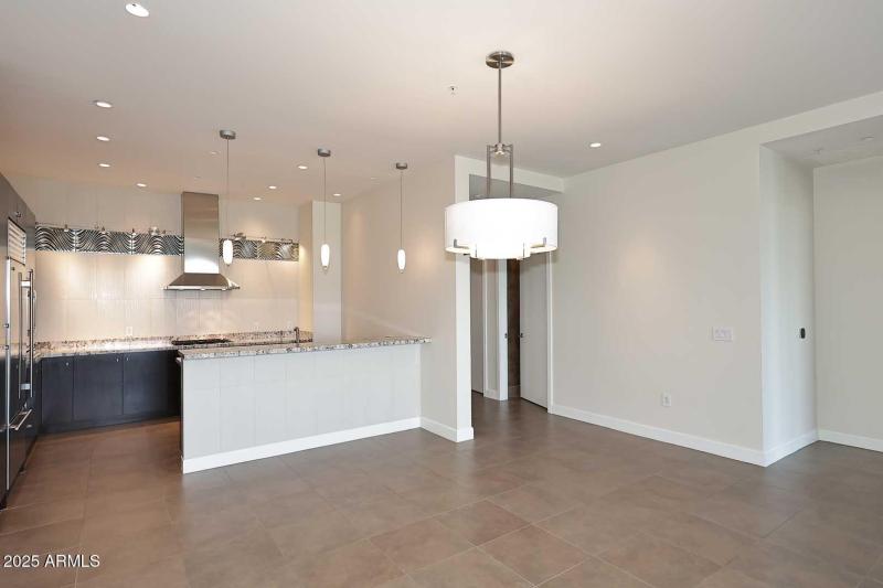 Kitchen-Dining Area