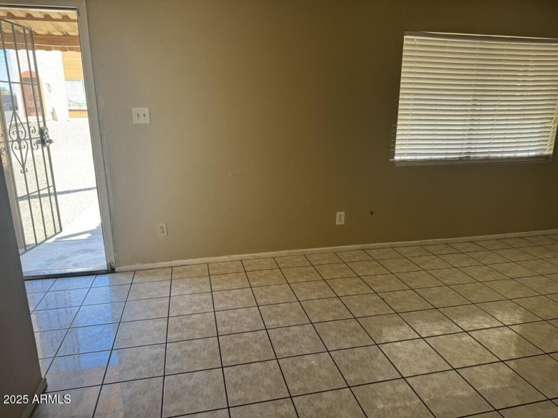 A5B9A0B6-47DA-4800-B458-C61030CB133E_1_1