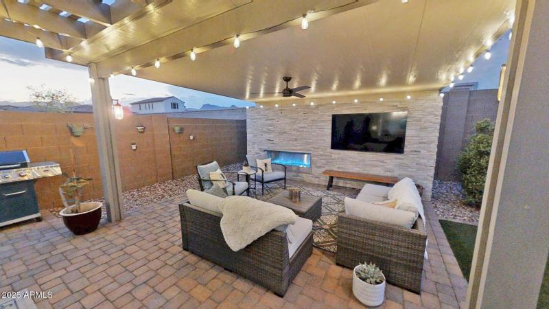 24_night-back-pergola2