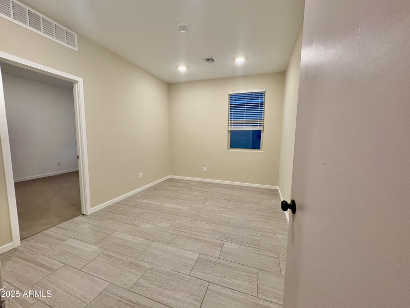 den 1325 S. 223rd