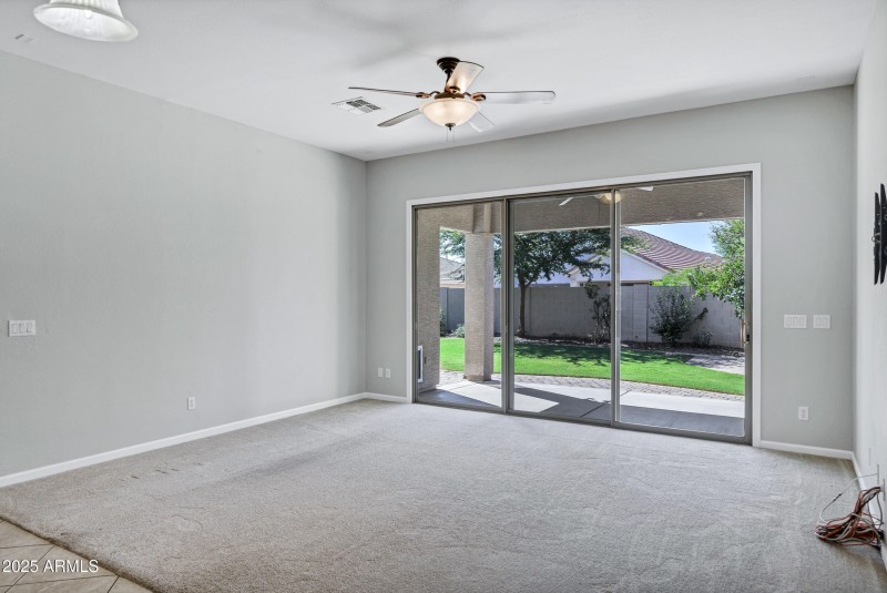 10449 E Kiva Ave-17