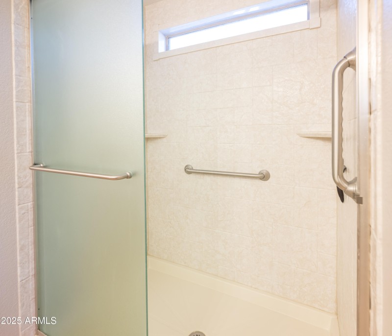 14901_PrimaryBath5