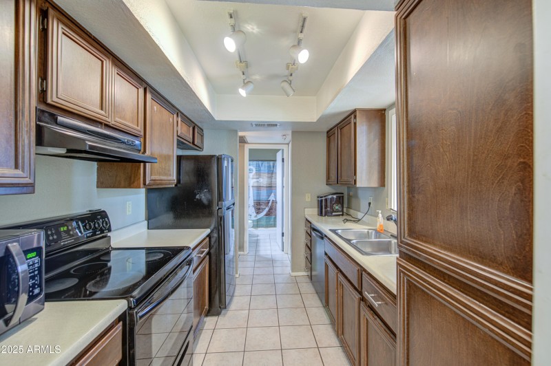 Kitchen 4