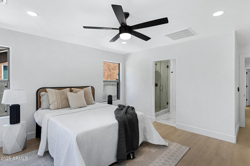 3268 W Belle Ave-20