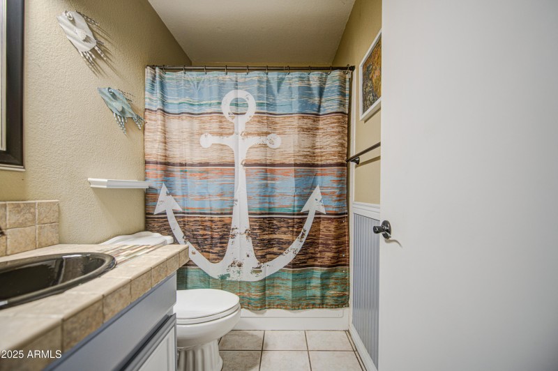 Bathroom 2-pic 1