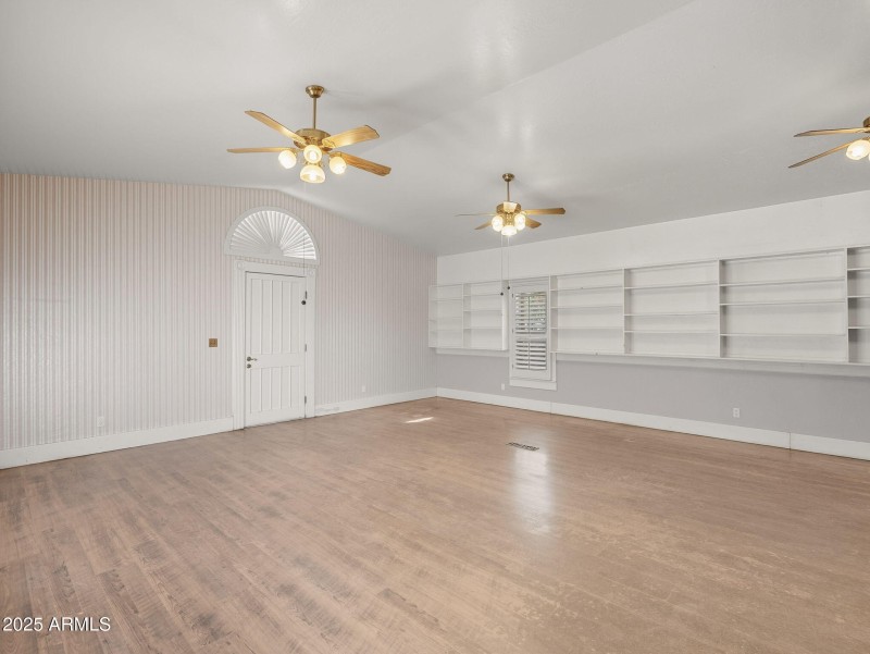 6-web-or-mls-Brown -6