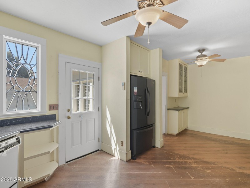 24-web-or-mls-Brown -24