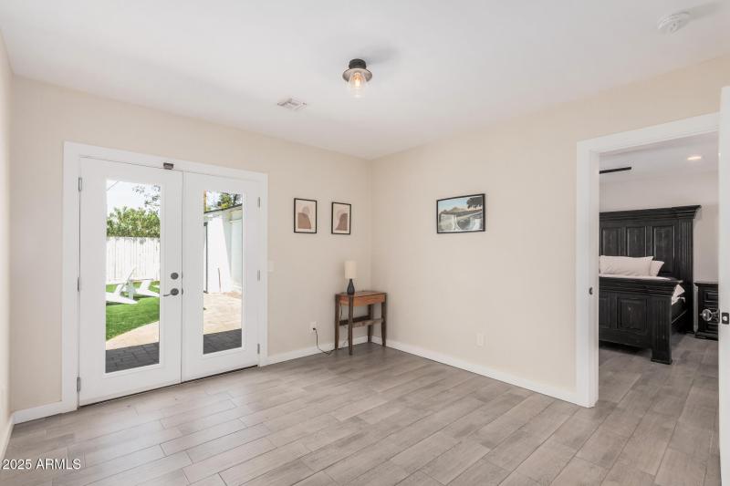 Common Area Between Bedrooms