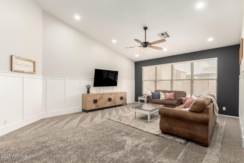 11 Lompoc