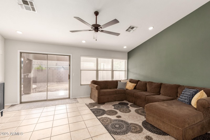 15 Lompoc