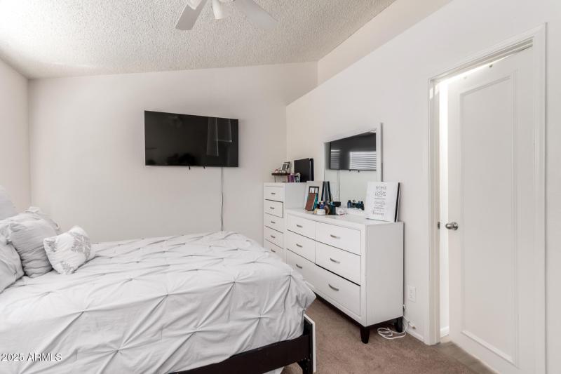 18 Hartford