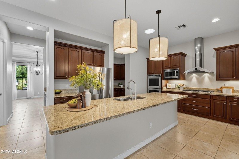 22-web-or-mls-Stonecrest-22